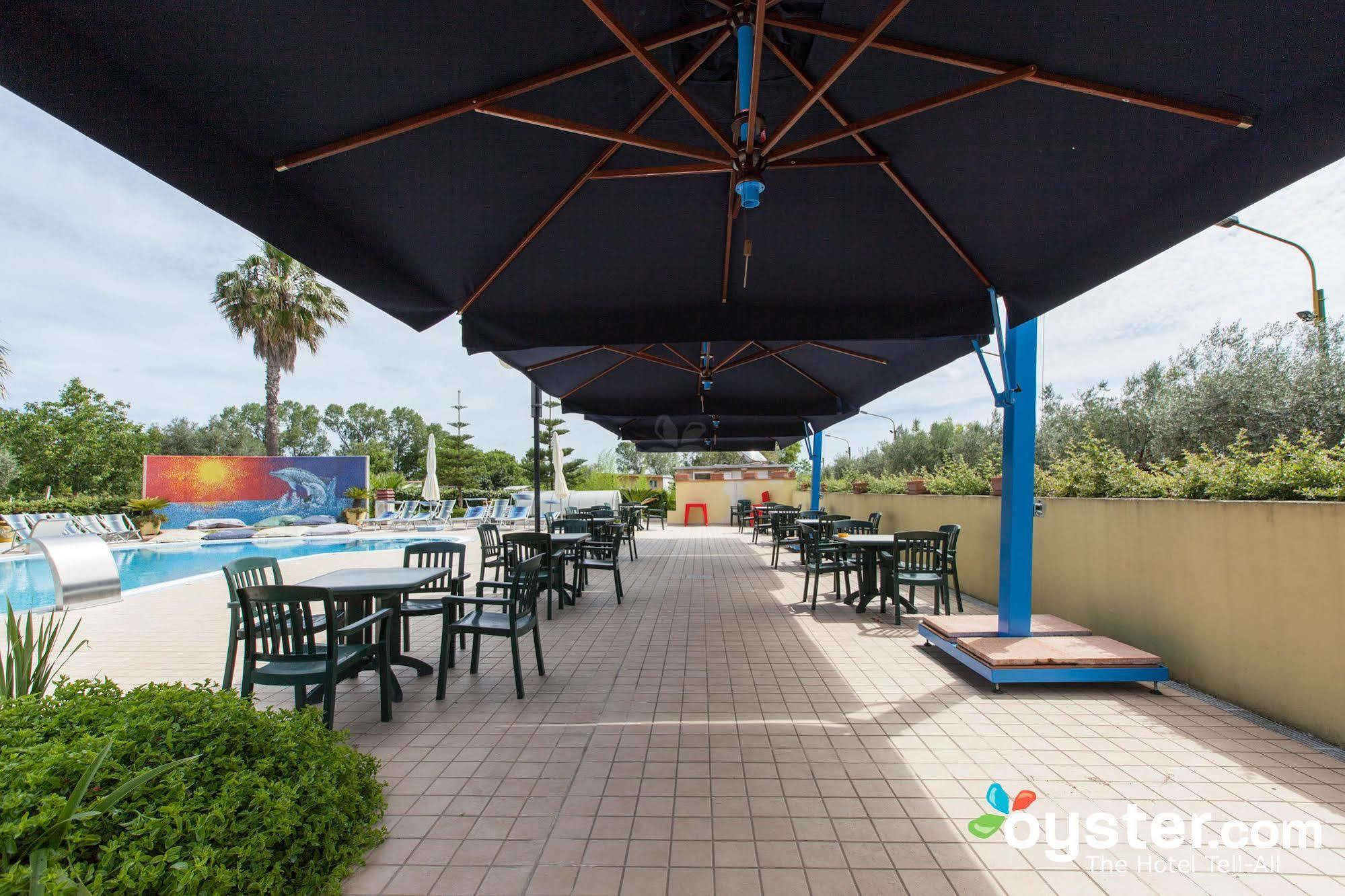 Hotel Marina Roseto Degli Abruzzi Exterior foto