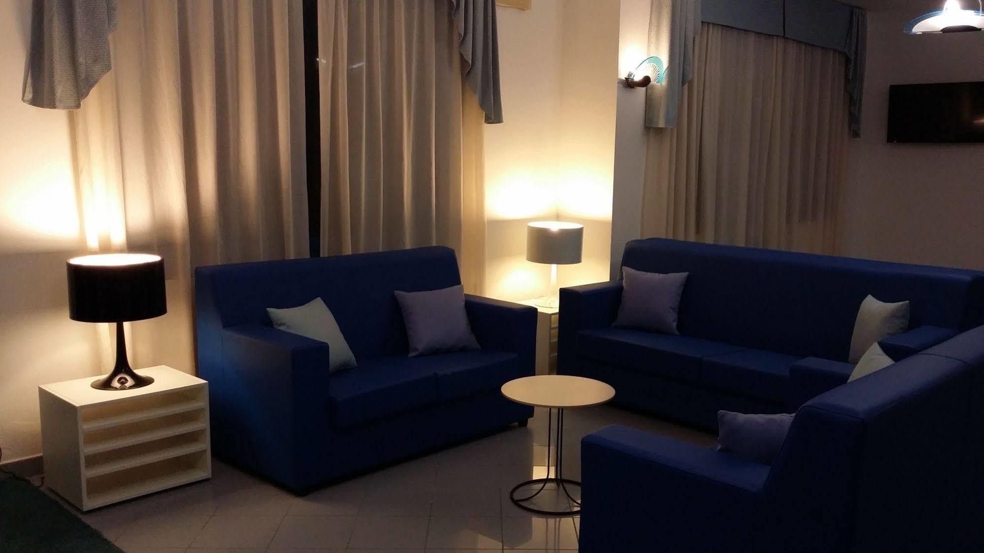 Hotel Marina Roseto Degli Abruzzi Exterior foto